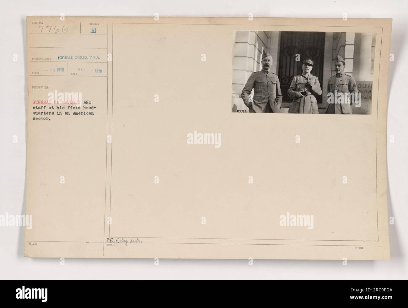 Le général de Maud Huy et son état-major à leur quartier général pendant la première Guerre mondiale. Cette image particulière les montre dans un secteur américain. Banque D'Images