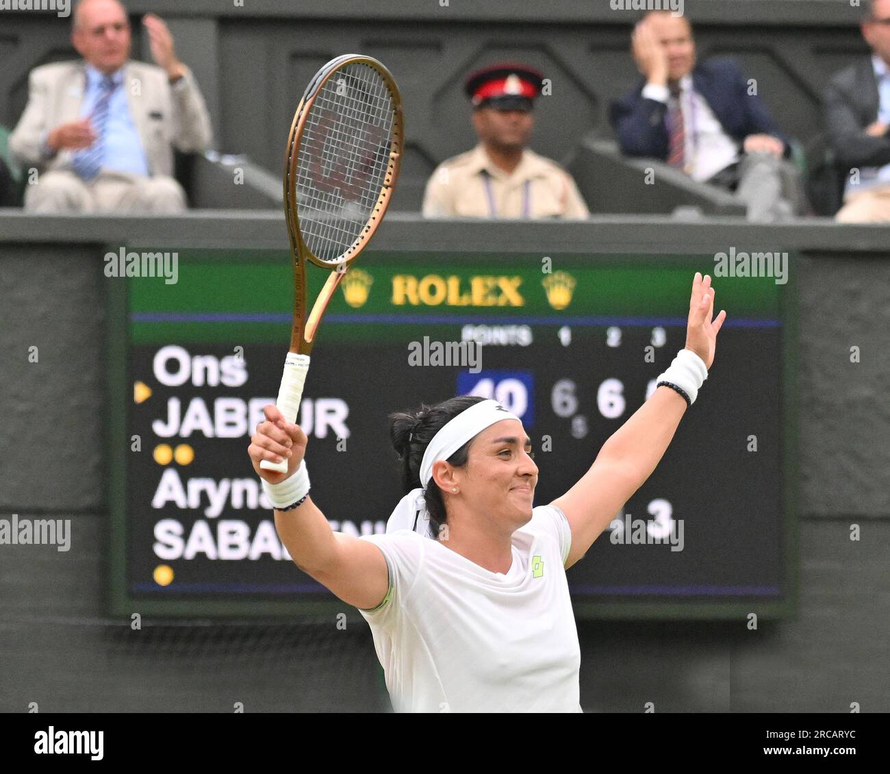 Londres, GBR. 13 juillet 2023. Londres Wimbledon Championships Day 11 1/07/2023 ONS Jabeur (TUN) remporte le match de demi-finale crédit : Roger Parker/Alamy Live News Banque D'Images