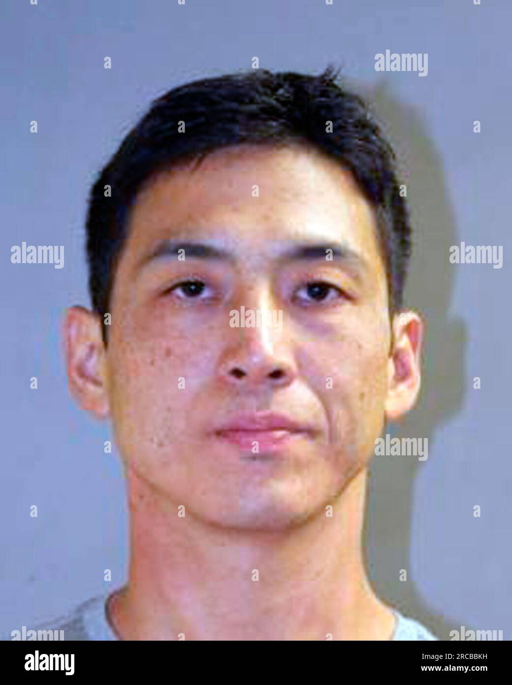 FILE - This undated photo released by the Honolulu Police Department shows Eric Thompson, charged with murder in the shooting death of the acupuncturist who was having an affair with his wife. A defense attorney told jurors at the start of Thompson's trial, that Thompson wasn't the only person with a motive to kill him. Jon Tokuhara “had a track record of cheating,” including with women who had families, Thompson's defense attorney said. (Honolulu Police Department via AP, File) Banque D'Images