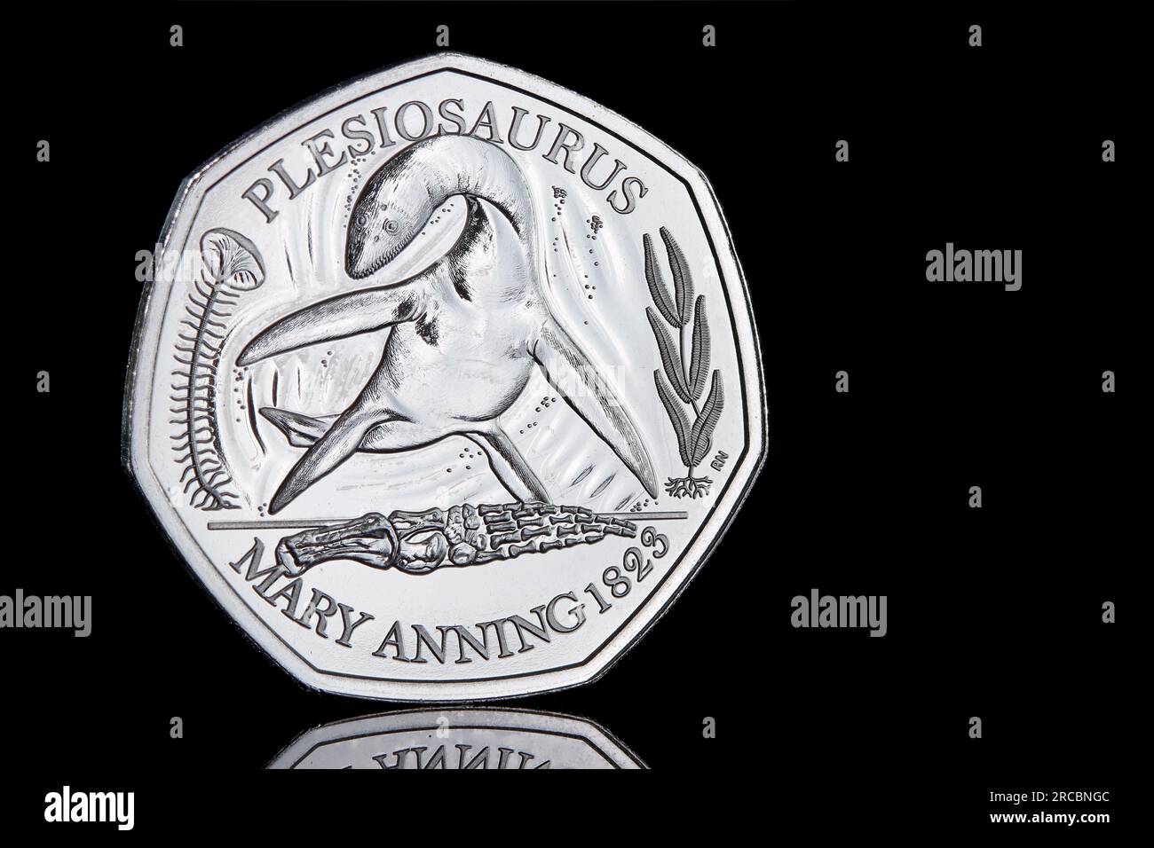 2021 Plesiosaurus de l'ensemble de 3 dinosaures 50 pence série Banque D'Images