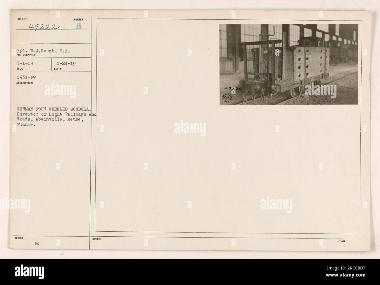 Télécabine allemande à quatre roues utilisée par le directeur des chemins de fer légers et des routes à Abainville, Meuse, France pendant la première Guerre mondiale. La photographie a été prise par CPL W.J. Plage et les détails ont été documentés le 3-1-19. L'image est étiquetée avec le numéro 49222. Cette information a été publiée le H 1-24-19 et enregistrée sous le numéro RECO 1931-F9. Banque D'Images