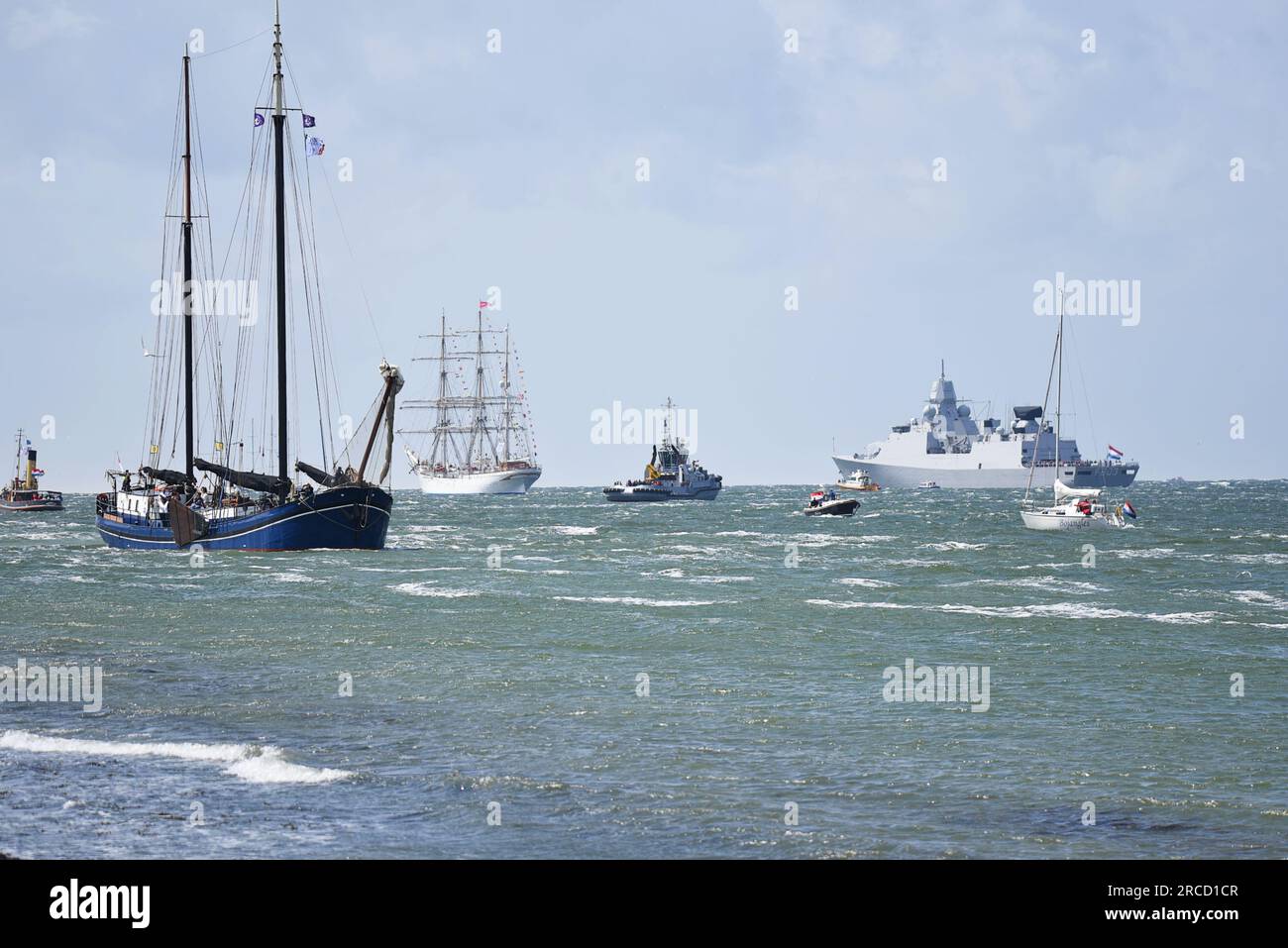 Den Helder, pays-Bas. 2 juillet 2023. Grands voiliers quittant le port de Den Helder. Photo de haute qualité Banque D'Images