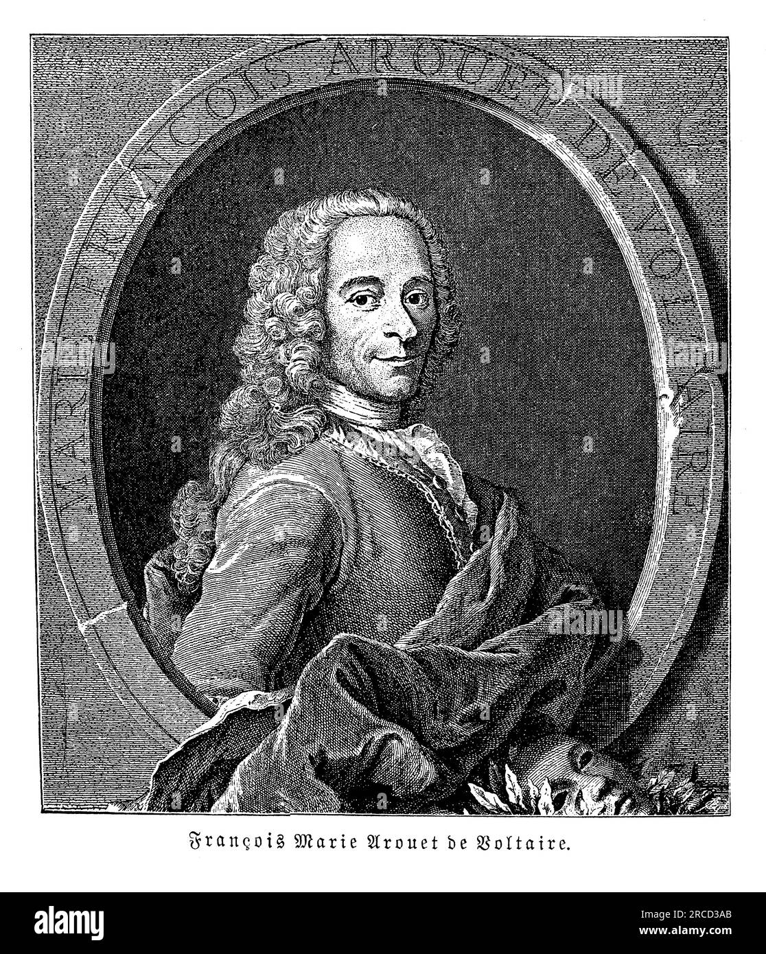 Voltaire, de son vrai nom François-Marie Arouet, était un éminent philosophe, écrivain et intellectuel français de la période des Lumières. Né le 21 novembre 1694, il est réputé pour son esprit, sa satire et son plaidoyer en faveur des libertés civiles, de la liberté d'expression et de la tolérance religieuse. Les œuvres de Voltaire, y compris les pièces de théâtre, la poésie, les romans et les essais philosophiques, fait de lui l'un des penseurs les plus influents de son temps. Son célèbre roman Candide satirisait l'optimisme et les idées philosophiques qui prévalaient à cette époque. Voltaire était un fervent critique des injustices sociales et politiques, Banque D'Images