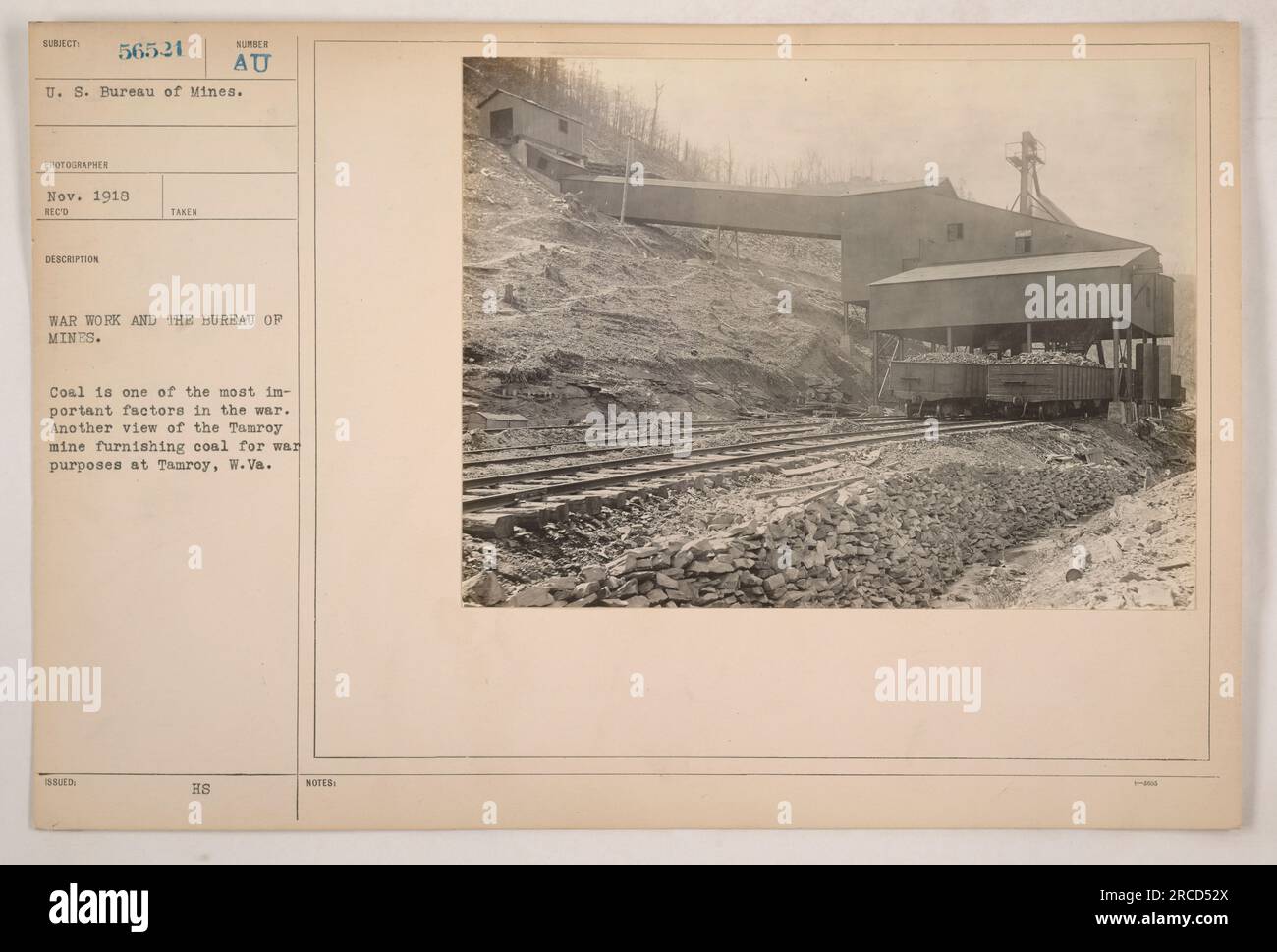 Une image de la mine Tamroy à Tamroy, en Virginie-Occidentale, qui a joué un rôle crucial dans la fourniture de charbon à des fins de guerre pendant la première Guerre mondiale. Le charbon était considéré comme une ressource vitale pour l'effort de guerre. Cette image a été capturée par les États-Unis Bureau des mines en novembre 1918. Banque D'Images