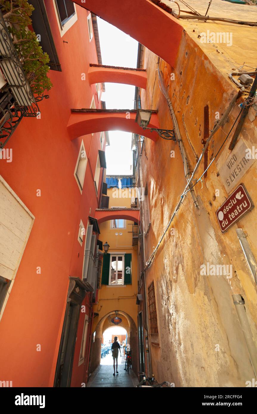 Italie, Ligurie, Alassio, rue Banque D'Images