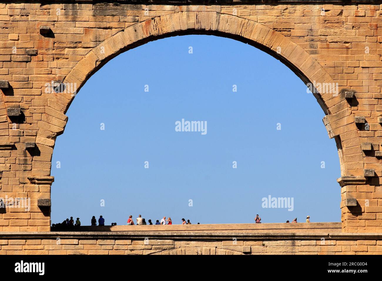 Le Pont du Gard est le site antique le plus visité de France. Remoulin, Occitanie, France Banque D'Images