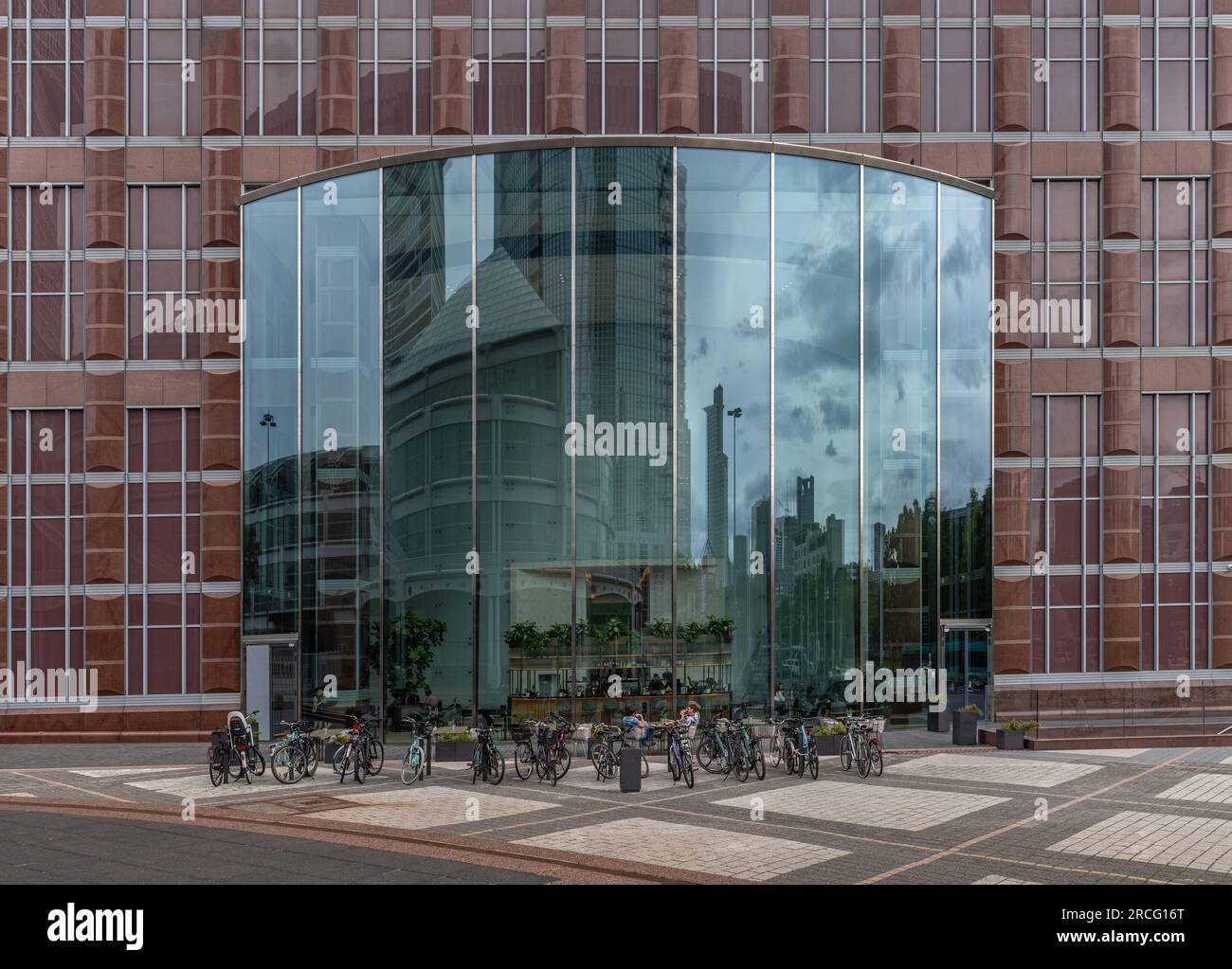 Restaurant dans le Messeturm Francfort, Hesse, Allemagne Banque D'Images