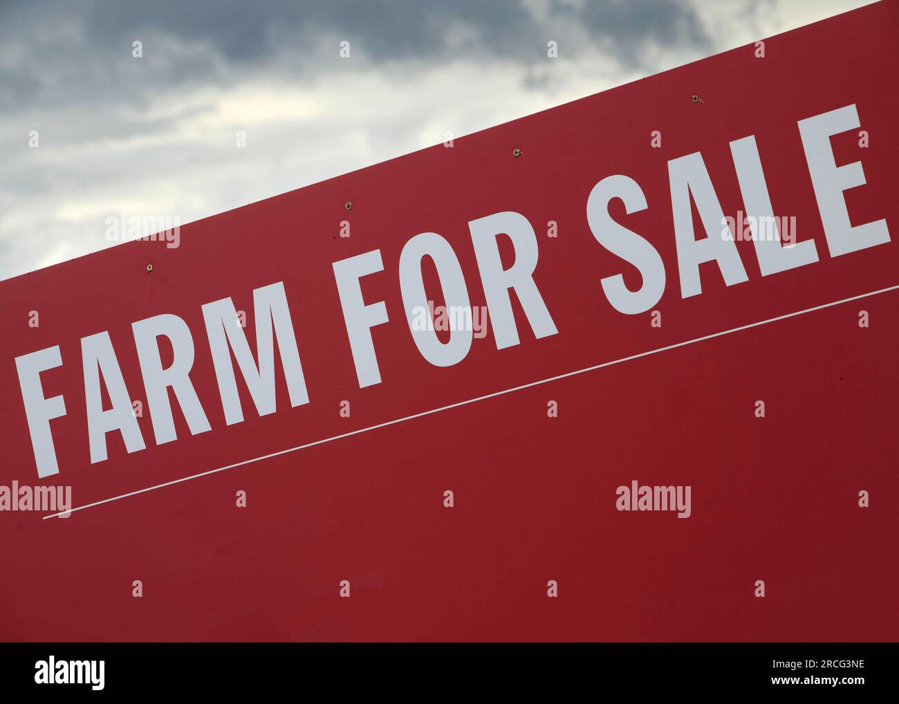 13 juillet 2023 ferme à vendre signe Banque D'Images