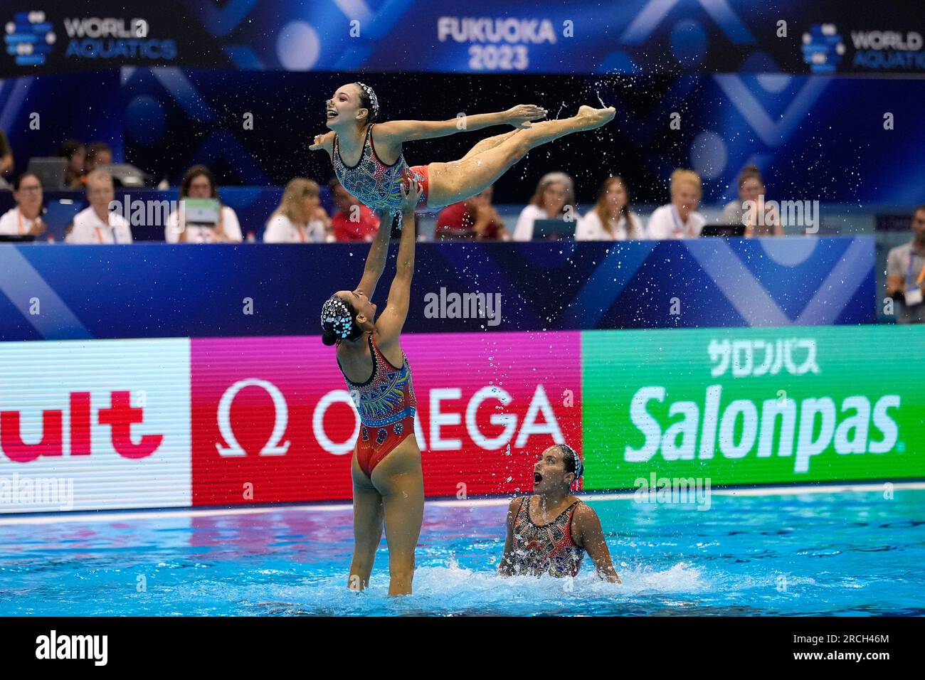 Mexico team competes in the team acrobatic of artistic swimming at the World Swimming Championships in Fukuoka, Japan, Thursday, June 15, 2023. (AP Photo/Nick Didlick) Banque D'Images