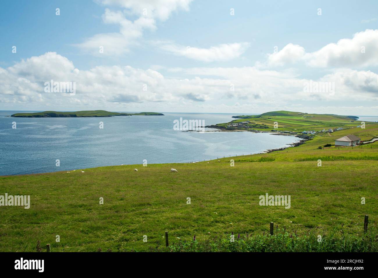 Sandwick, Sandsyre et Mousa villages et îles dans les îles Shetland, en Écosse. Banque D'Images