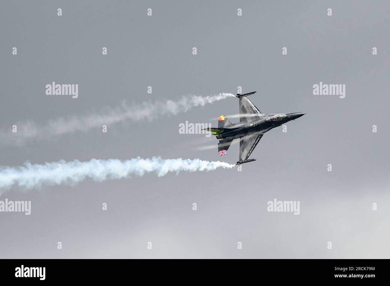 RAF Fairford, Gloucestershire, Royaume-Uni. 15 juillet 2023. General Dynamics F-16AM Fighting Falcon - F-16 Solo Display - Belgium Air Component lors du Royal International Air Tattoo à RAF Fairford, Gloucestershire, le samedi 15 juillet 2023. (Photo : Jon Hobley | MI News) crédit : MI News & Sport / Alamy Live News Banque D'Images