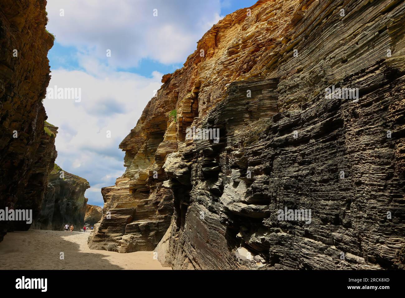 Formations de falaise sur la plage des cathédrales comme Catedrais plage Ribadeo Lugo Galice Espagne Banque D'Images