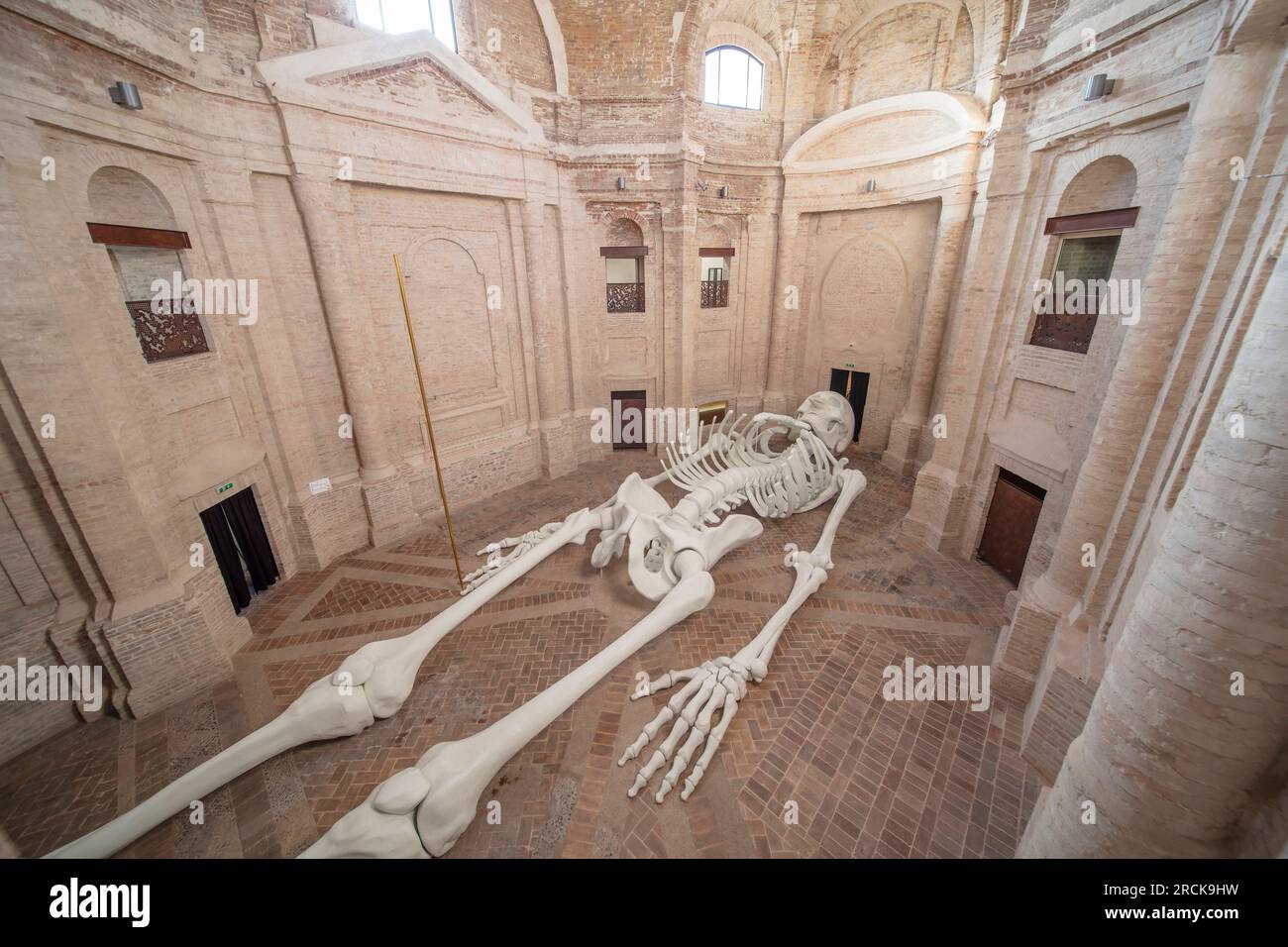 Ancienne église SS. Trinité à Annunziata, Gino de Dominicis, calamita Cosmica, Foligno, Pérouse, Ombrie, Italie Banque D'Images