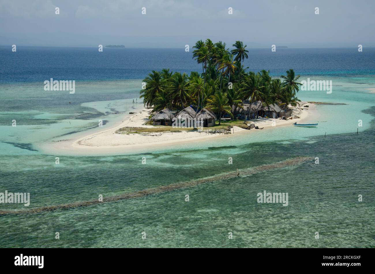 Vue aérienne d'une île tropicale, San Blas, Panama. - photo stock Banque D'Images