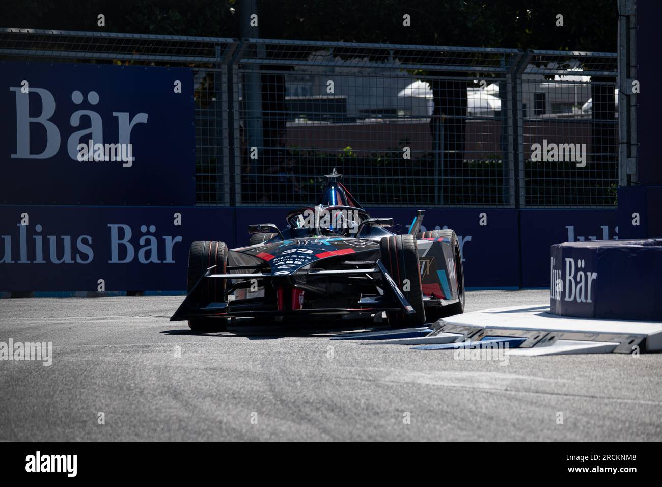 Rome, Italie 15 2023 juillet – Formule E Hankook Rome E-Prix, course 1. DaN Ticktum (33) (GBR) Neo 333 Racing Team en action sur circuit. Crédit photo : Fabio Pagani/Alamy Live News Banque D'Images