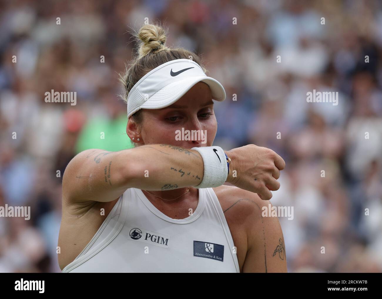 15 juillet 2023 ; All England Lawn tennis and Croquet Club, Londres, Angleterre : tournoi de tennis de Wimbledon ; Marketa Vondrousova (CZE) Banque D'Images
