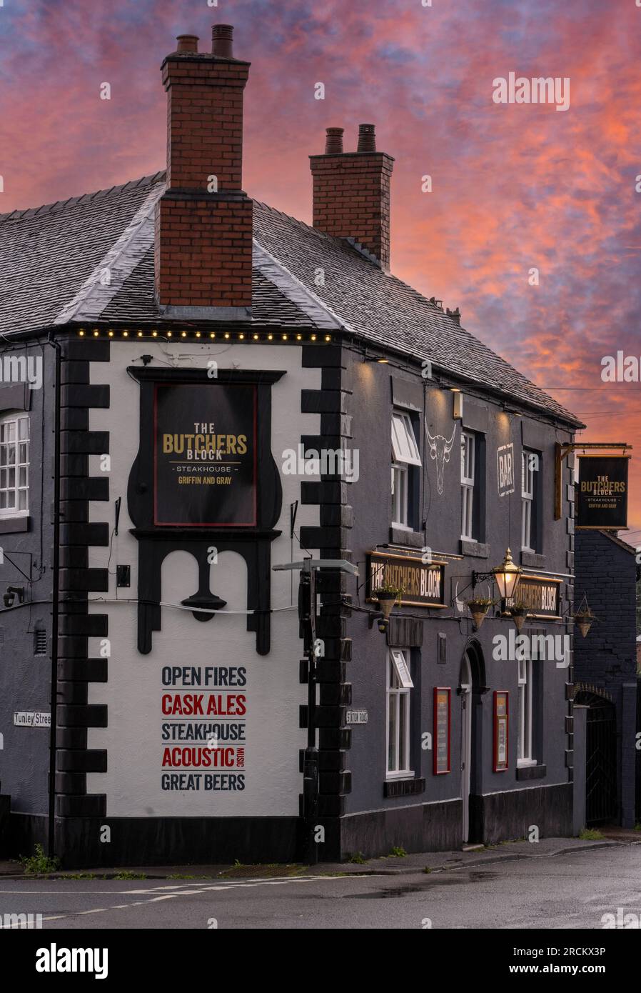 The Butchers Block - restaurant et maison publique, Station Road, Stone, Staffordshire, Angleterre, ROYAUME-UNI Banque D'Images