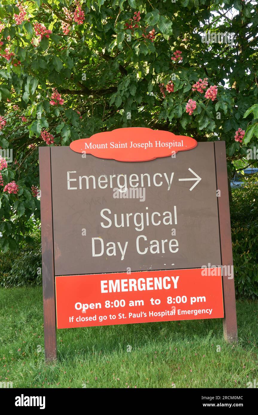 Panneau de soins de jour d'urgence et de chirurgie à l'hôpital Mount Saint Joseph, Vancouver, Colombie-Britannique, Canada Banque D'Images