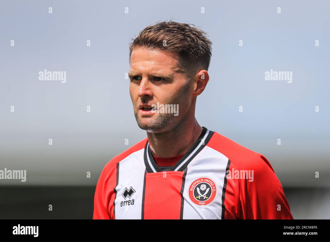 Chesterfield, Royaume-Uni. 15 juillet 2023. Le milieu de terrain de Sheffield United Oliver Norwood (16) lors du match amical de pré-saison Chesterfield FC vs Sheffield United FC au SMH Group Stadium, Chesterfield, Royaume-Uni le 15 juillet 2023 Credit : Every second Media/Alamy Live News Banque D'Images