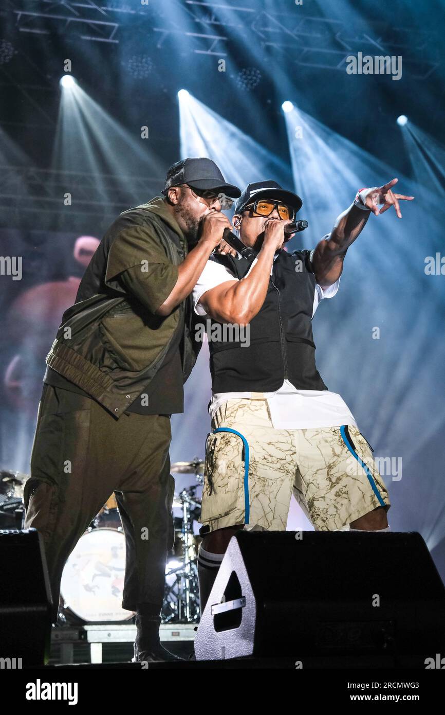 13 juillet 2023, Turin, Turin, Italie : le groupe de hip hop AMÉRICAIN 'Black Eyed Peas' joue sur scène au Stupinigi Sonic Park 2023 à Turin. (Image de crédit : © Bruno Brizzi/Pacific Press via ZUMA Press Wire) USAGE ÉDITORIAL SEULEMENT! Non destiné à UN USAGE commercial ! Banque D'Images