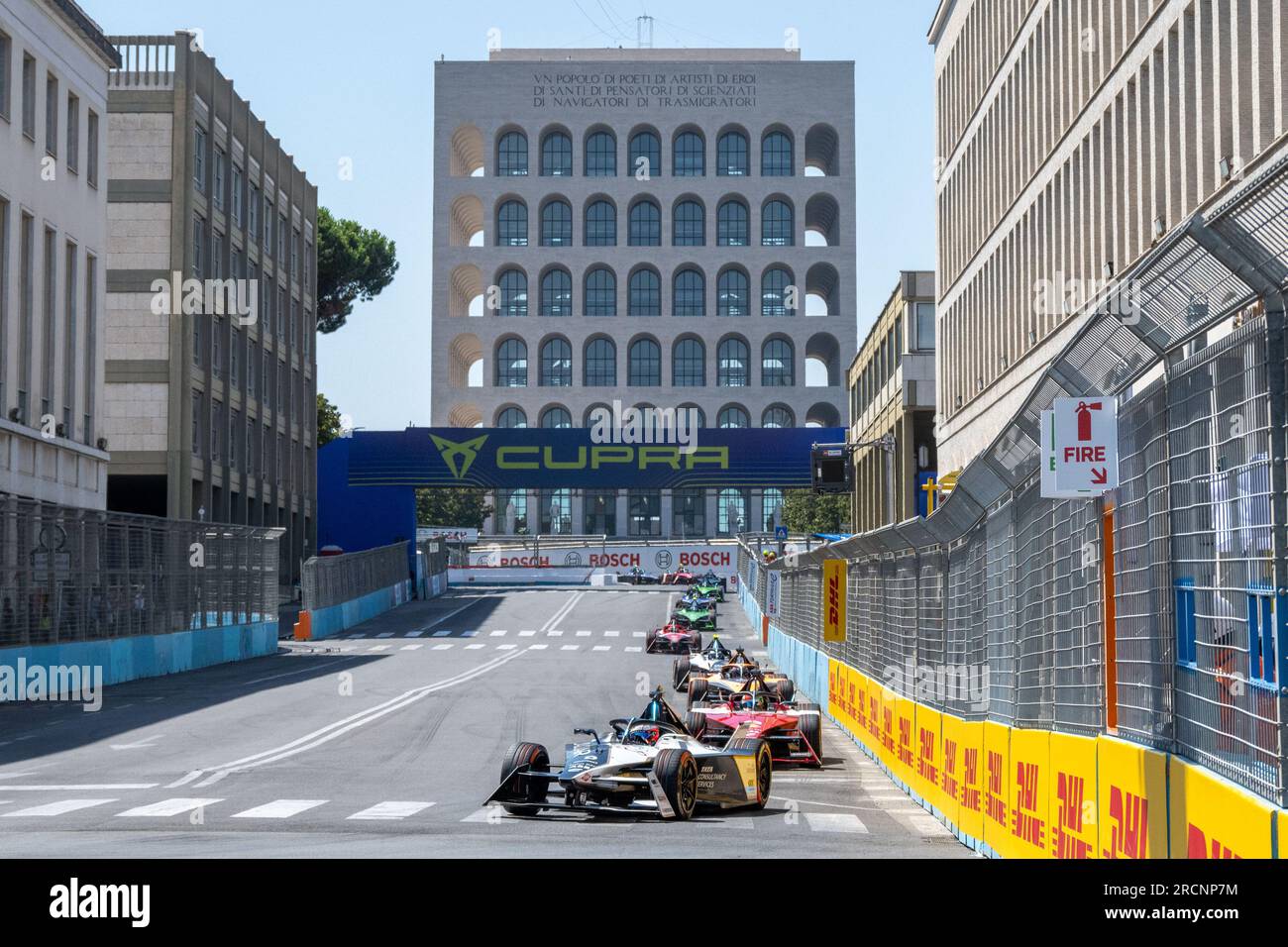 Mitch Evans, mène le groupe, lors de la course 1, première journée de compétition du FE Grand Prix de Rome 2023, Rome, Italie, 15/07/2023 Banque D'Images