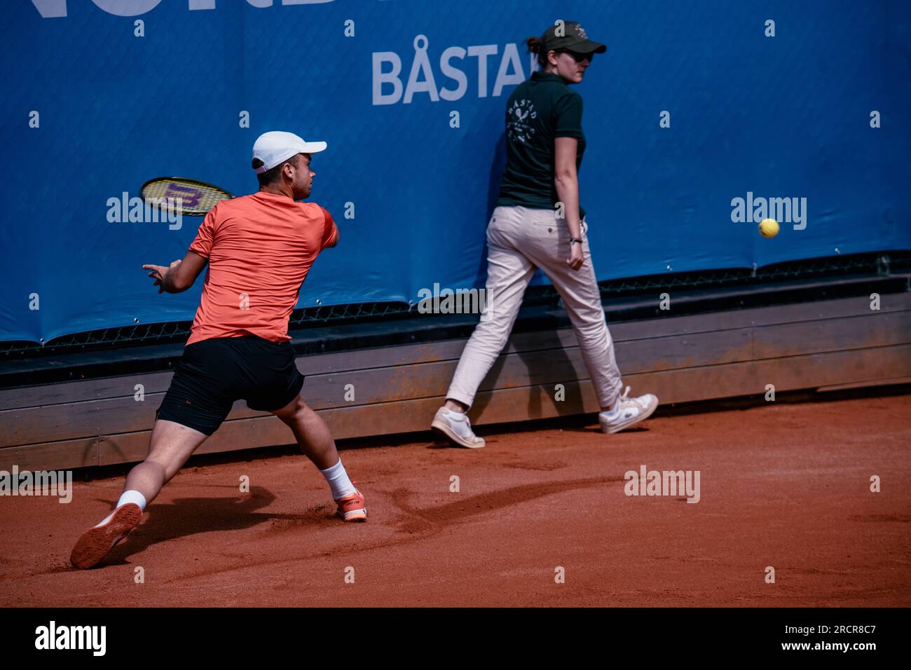 Båstad, Suède. 07 16 2023. Enzo Couacaud contre Andrea Collarini premier tour de qualification. Enzo Couacaud a gagné. Daniel Bengtsson / Alamy News Banque D'Images