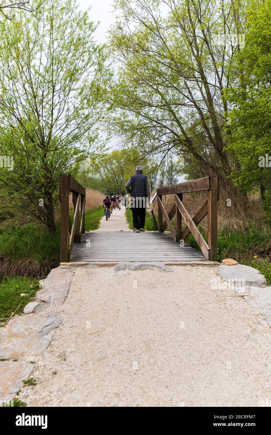 Italie Vénétie Lacs de Revine - sentier de la nature Banque D'Images