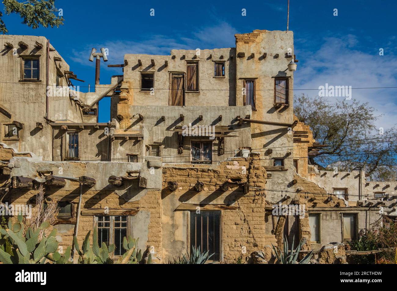 Cabot's Pueblo Museum est un musée historique américain situé à Desert Hot Springs, en Californie. Banque D'Images