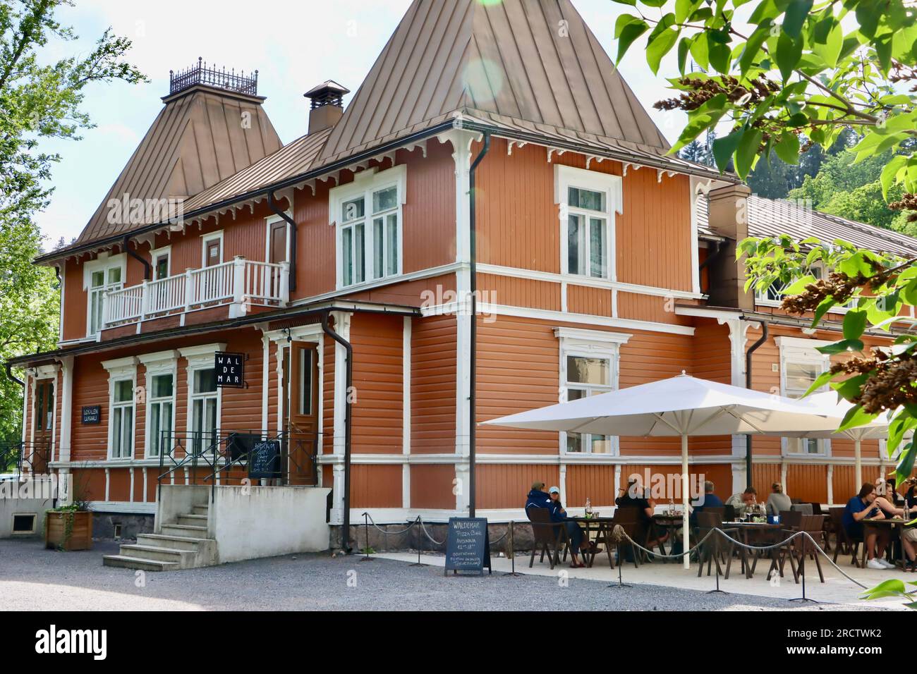 Restaurant Waldemar au village de Fiskars, fondé au 17e siècle, dans la région ouest d'Uusimaa dans le sud de la Finlande Banque D'Images