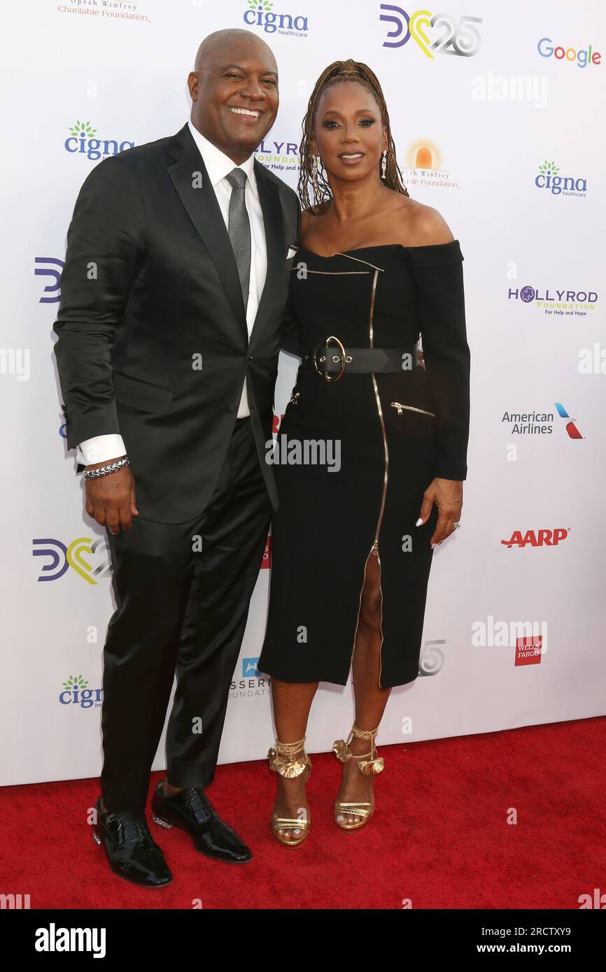 15 juillet 2023, Los Angeles, CA, USA : LOS ANGELES - juillet 15 : Rodney Peete, Holly Robinson Peete au Design Care Gala 2023 au profit de HollyRod Foundation au Beehive le 15 juillet 2023 à Los Angeles, CA (image de crédit : © Kay Blake/ZUMA Press Wire) USAGE ÉDITORIAL SEULEMENT! Non destiné à UN USAGE commercial ! Banque D'Images