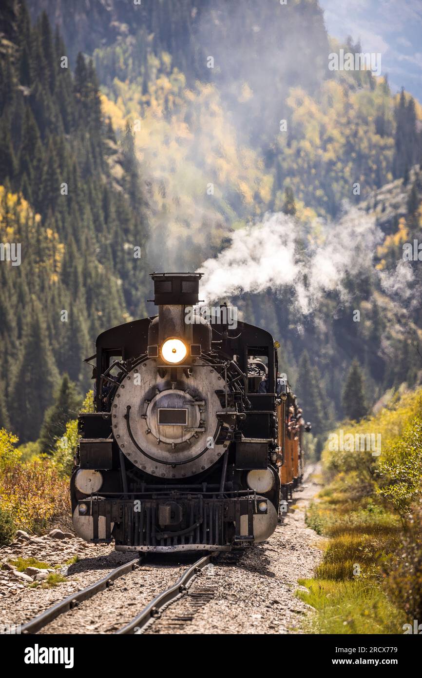 Durango et Silverton train de chemin de fer à voie étroite arrivent sur les rails Banque D'Images