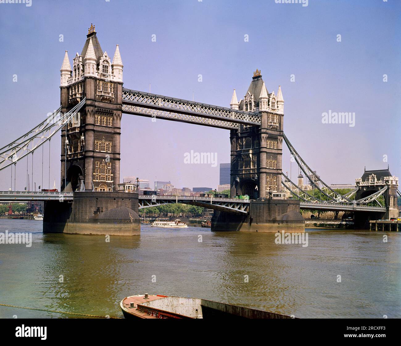 Tower Bridge, Londres, années 1960 Banque D'Images