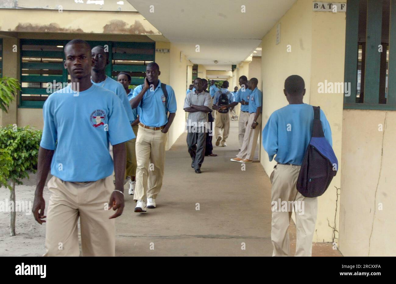 Élèves du lycée technique de Port-gentil, 21 octobre 2005 Banque D'Images