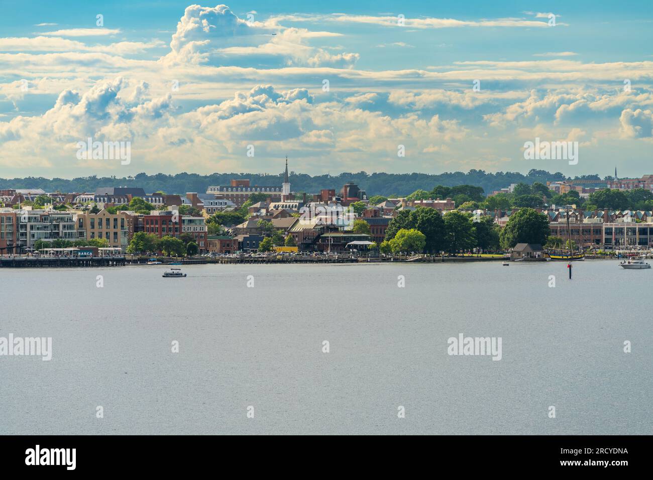 Alexandria, va - 24 juin 2023 : ville historique d'Alexandria et le front de mer le long de la rivière Potomac dans le nord de la Virginie Banque D'Images