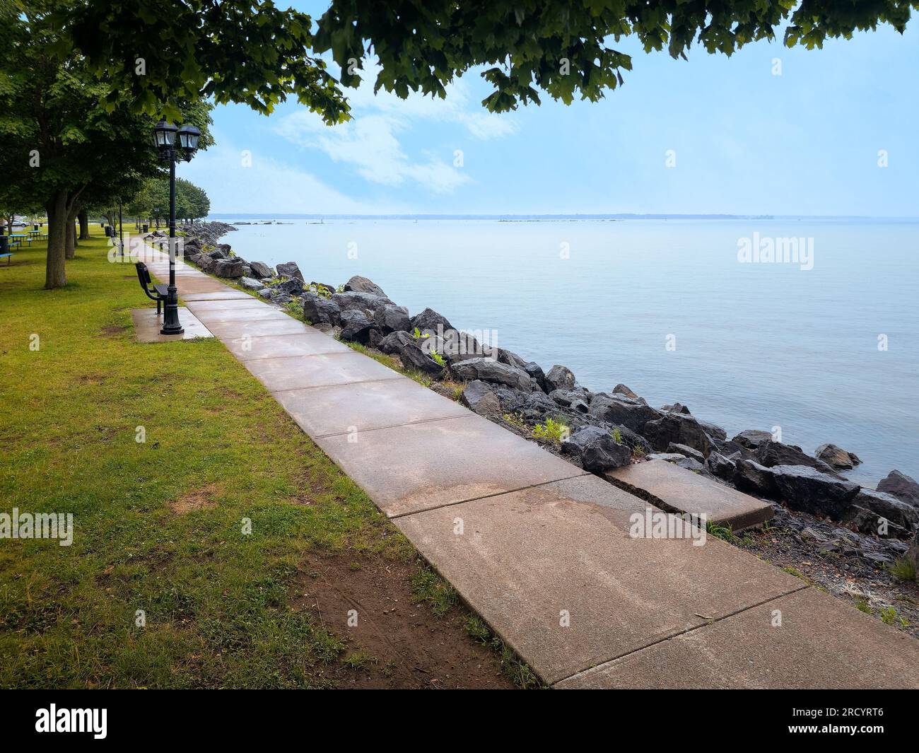 Une vue Rainy Day sur Sylvan Beach New York State Park du lac Oneida Banque D'Images