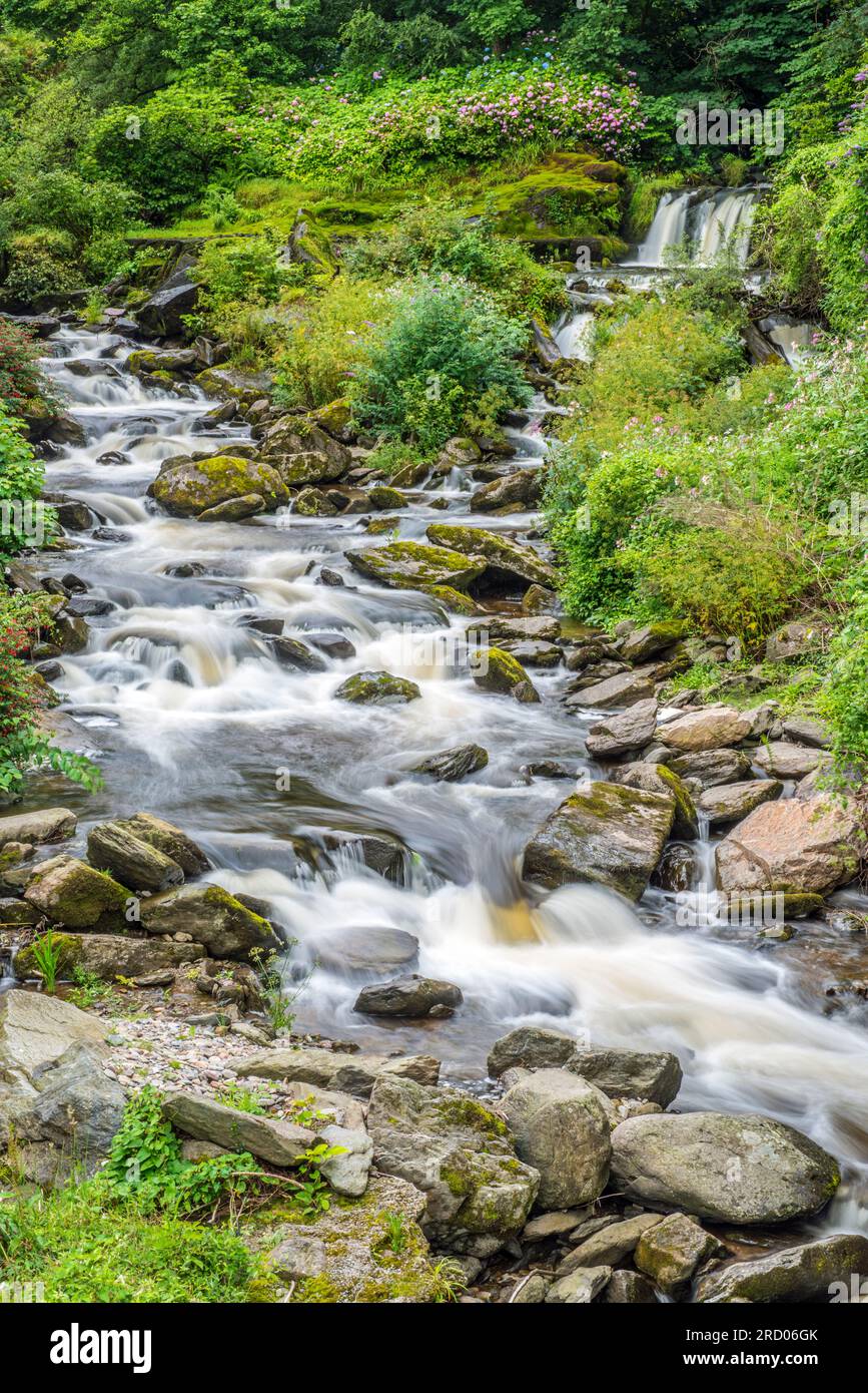 Watersmeet dans le Devon, le point où les rivières ywo se rencontrent et se précipitent ensuite vers Lynmouth - le théâtre il y a des années de quelques inondations majeures Banque D'Images