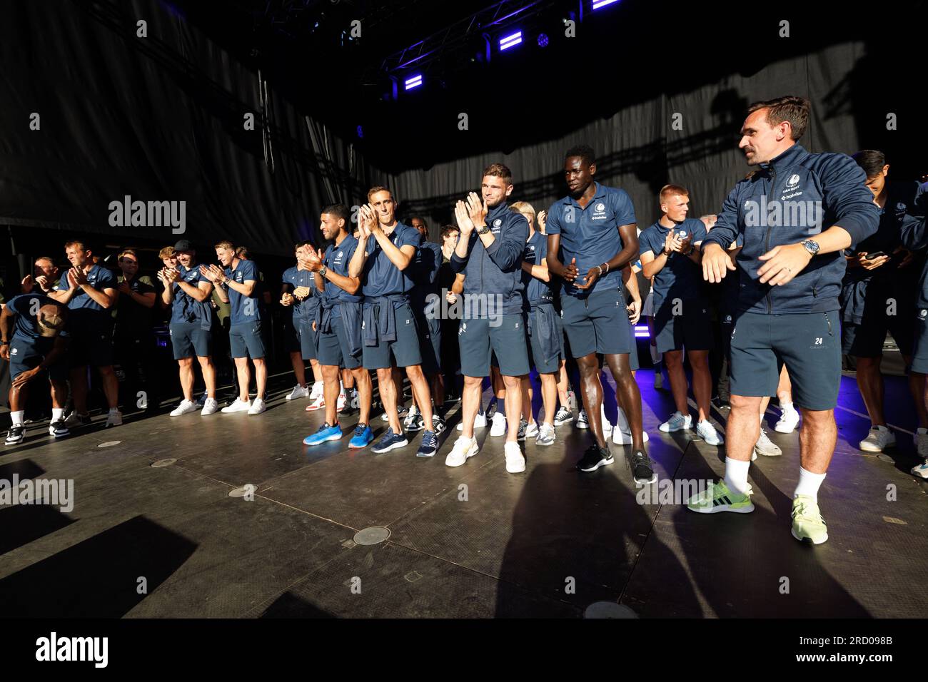 Gand, Belgique. 17 juillet 2023. Les joueurs de Gent photographiés lors de la présentation de l'équipe au Gentse Feesten de l'équipe belge de football de première ligue KAA Gent, lundi 17 juillet 2023 à Gand, en prévision de la saison 2023-2024 de la Jupiler Pro League. BELGA PHOTO KURT DESPLENTER crédit : Belga News Agency/Alamy Live News Banque D'Images