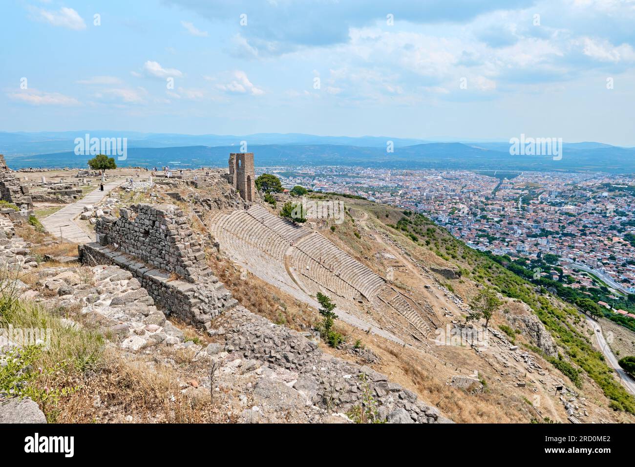 Bergama, Turquie - 20 juillet 2023 : le théâtre hellénistique de la ville antique de Pergame Banque D'Images