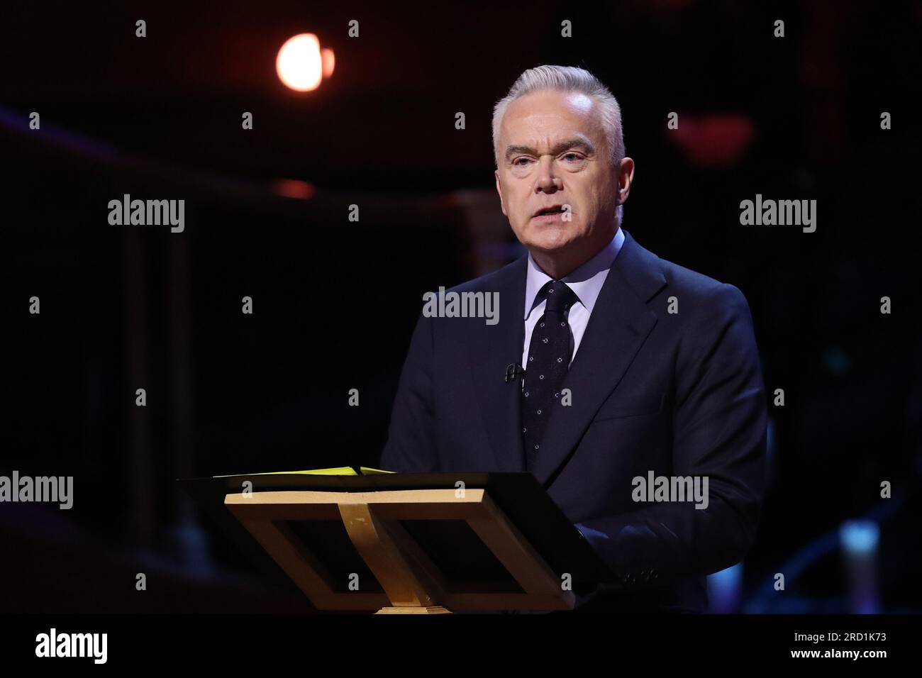 Photo de dossier datée du 27/01/2020 de Huw Edwards. Les dirigeants de la BBC doivent être grillés au Parlement sur la «suffisance» des arrangements de gouvernance de la société suite à la furore Edwards. Le directeur général Tim Davie, la présidente par intérim Dame Elan Closs Stephens et la directrice politique Clare Sumner participeront mardi à une réunion organisée à l'avance de la commission des communications et du numérique de la Chambre des lords. Date d'émission : mardi 18 juillet 2023. Banque D'Images