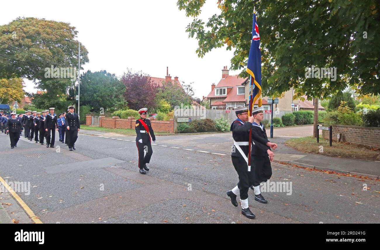 Filey cadets de la mer en parade de TS Unseen, Southdene, Filey, North Yorkshire, Angleterre, ROYAUME-UNI, YO14 9BB Banque D'Images