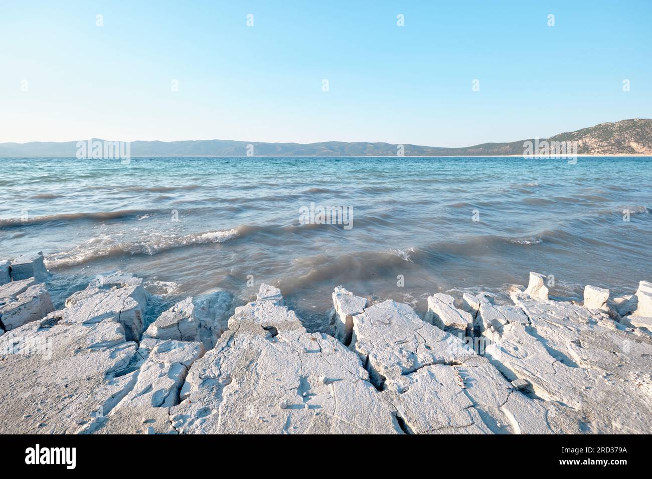 Burdur, Turquie - 15 juillet 2023 : vue sur le lac Salda et la boue blanche Banque D'Images