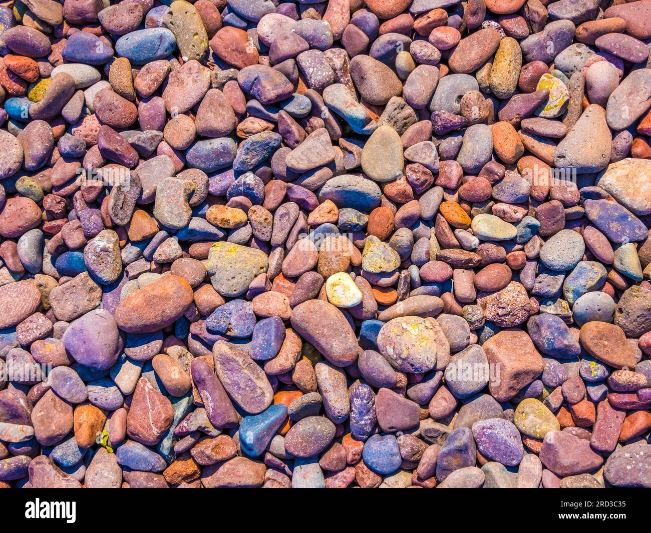 Gros plan de roches colorées sur une plage du lac supérieur sur la péninsule supérieure du Michigan USA Banque D'Images