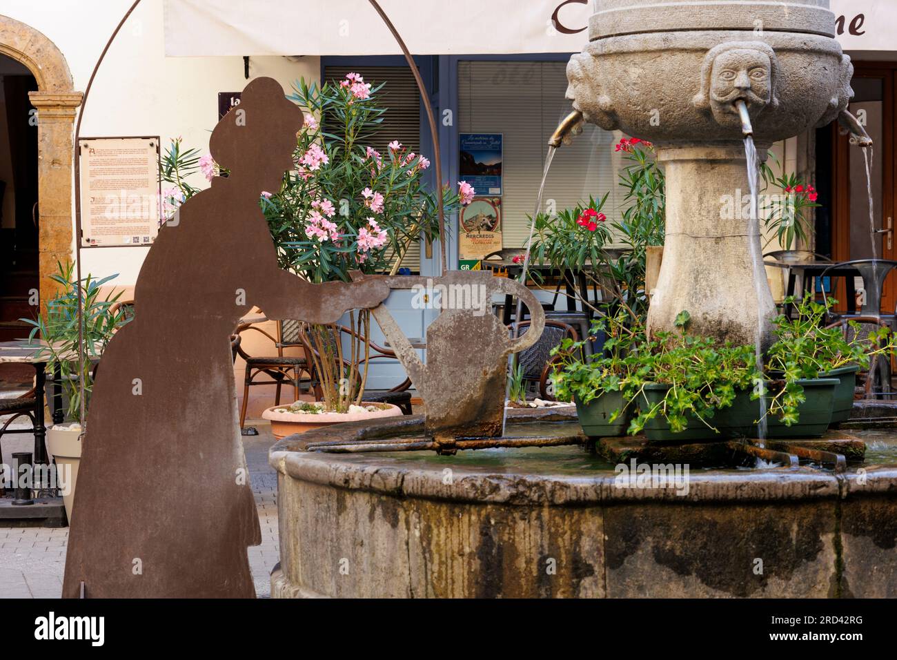 Fontaine de Castellane, route Napoléon, Gorges du Verdon, Alpes-de-haute-Provence, Provence-Alpes-Côte d'Azur, France, Banque D'Images