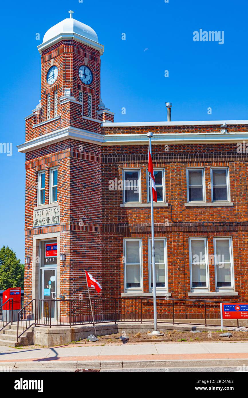 Vue extérieure de l'immeuble du bureau de poste Gravenhust en Ontario Canada Banque D'Images