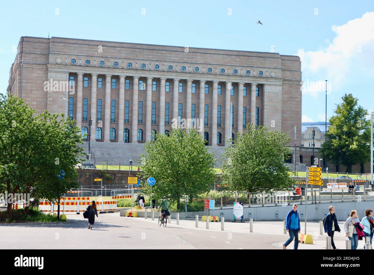 Le Parlement finlandais construit sur Mannerheimintie à Helsinki, Finlande Banque D'Images