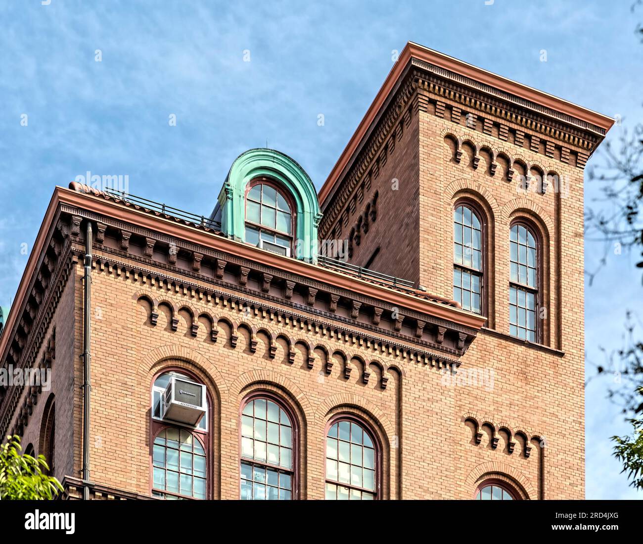Bedford Stuyvesant : monument historique Boys High School, roman avec enthousiasme, conçu par le même architecte que la Girls High School voisine. Banque D'Images