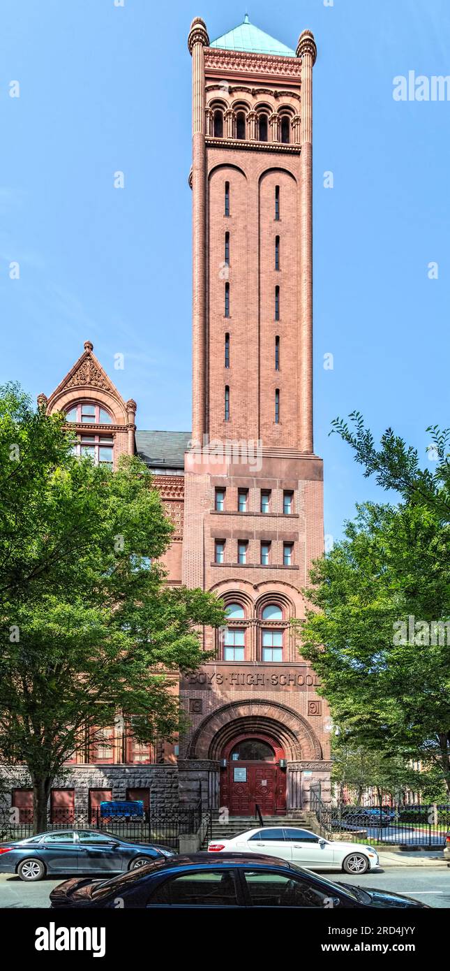 Bedford Stuyvesant : monument historique Boys High School, roman avec enthousiasme, conçu par le même architecte que la Girls High School voisine. Banque D'Images