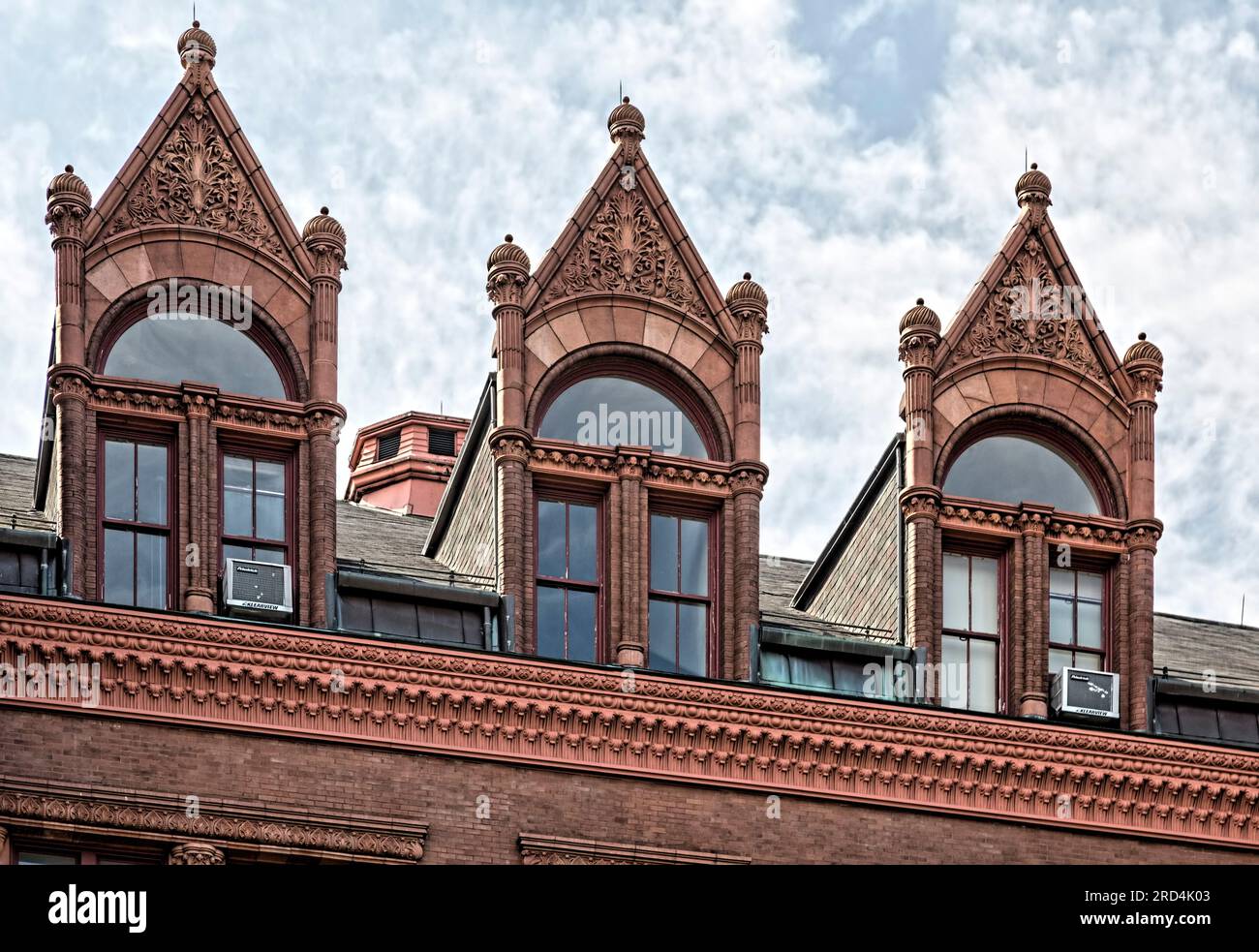 Bedford Stuyvesant : monument historique Boys High School, roman avec enthousiasme, conçu par le même architecte que la Girls High School voisine. Banque D'Images