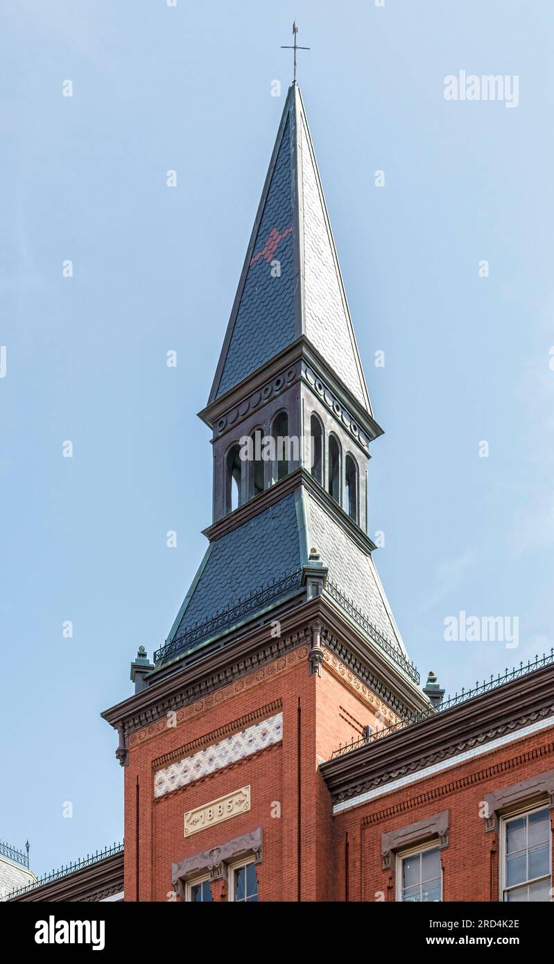 Bedford Stuyvesant : monument historique Girls High School, gothique victorien, conçu par le même architecte que le Boys High School à proximité. Banque D'Images