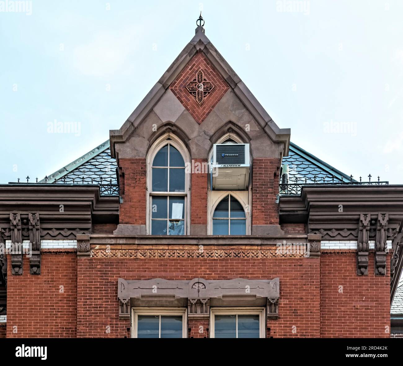Bedford Stuyvesant : monument historique Girls High School, gothique victorien, conçu par le même architecte que le Boys High School à proximité. Banque D'Images